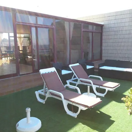 Beachfront Penthouse アパート ミンデロ
