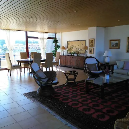 アパート Beachfront Penthouse ミンデロ