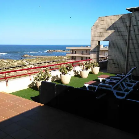 アパート Beachfront Penthouse ミンデロ